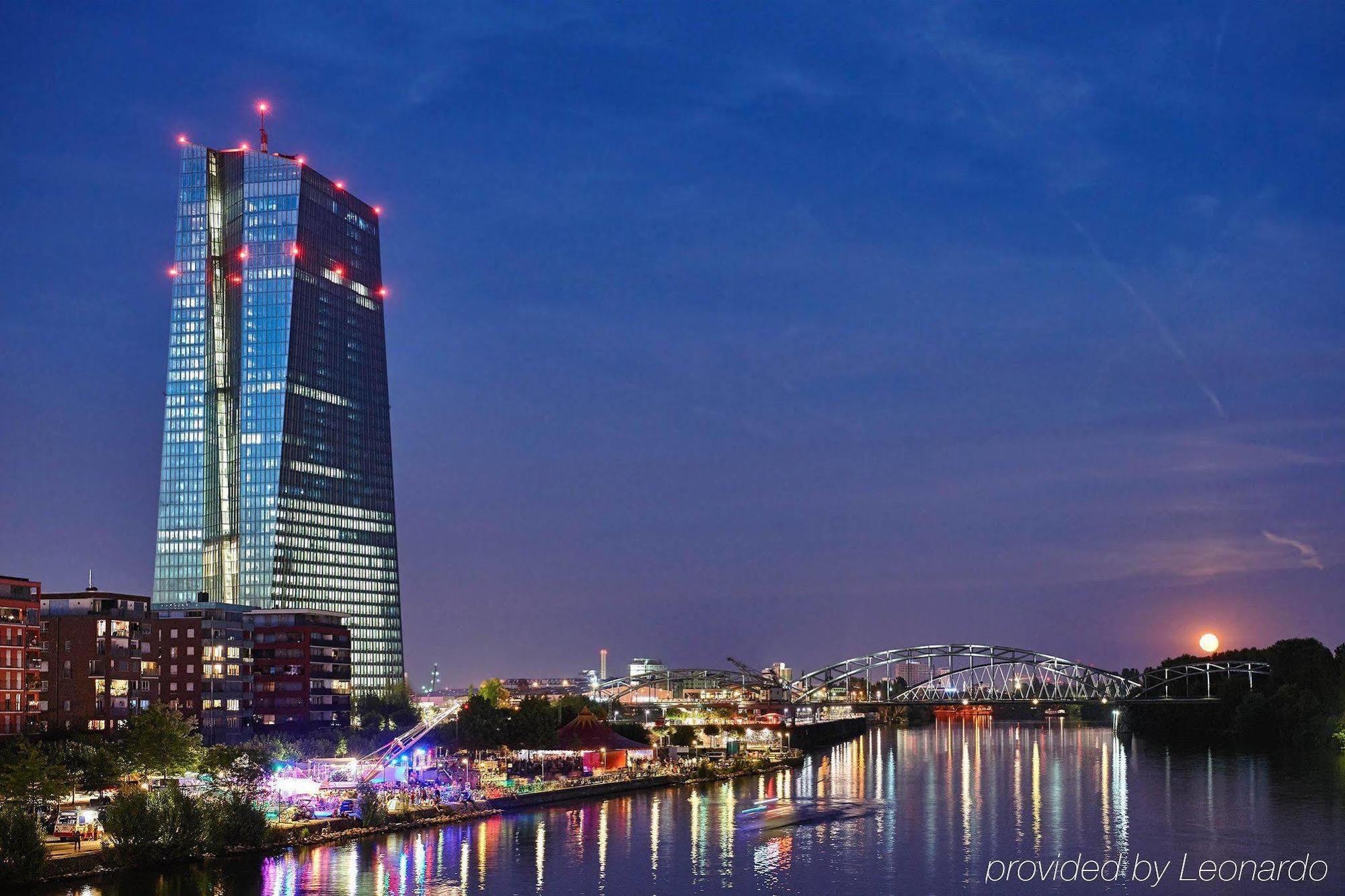 Hilton Garden Inn Frankfurt Airport Франкфурт-на-Майне Экстерьер фото